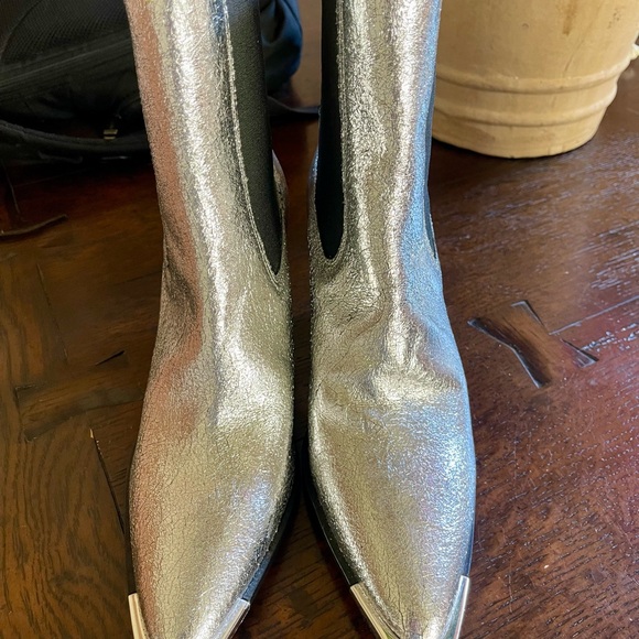 Schutz metallic silver boots - new, never worn.  Size 8-1/2 - Picture 7 of 8